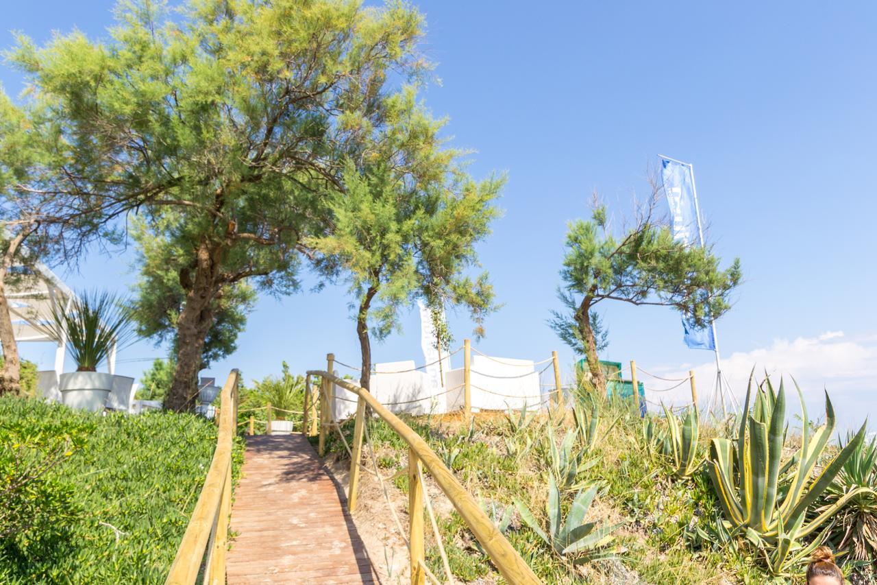 Aquarium Residence San Pietro in Bevagna Luaran gambar