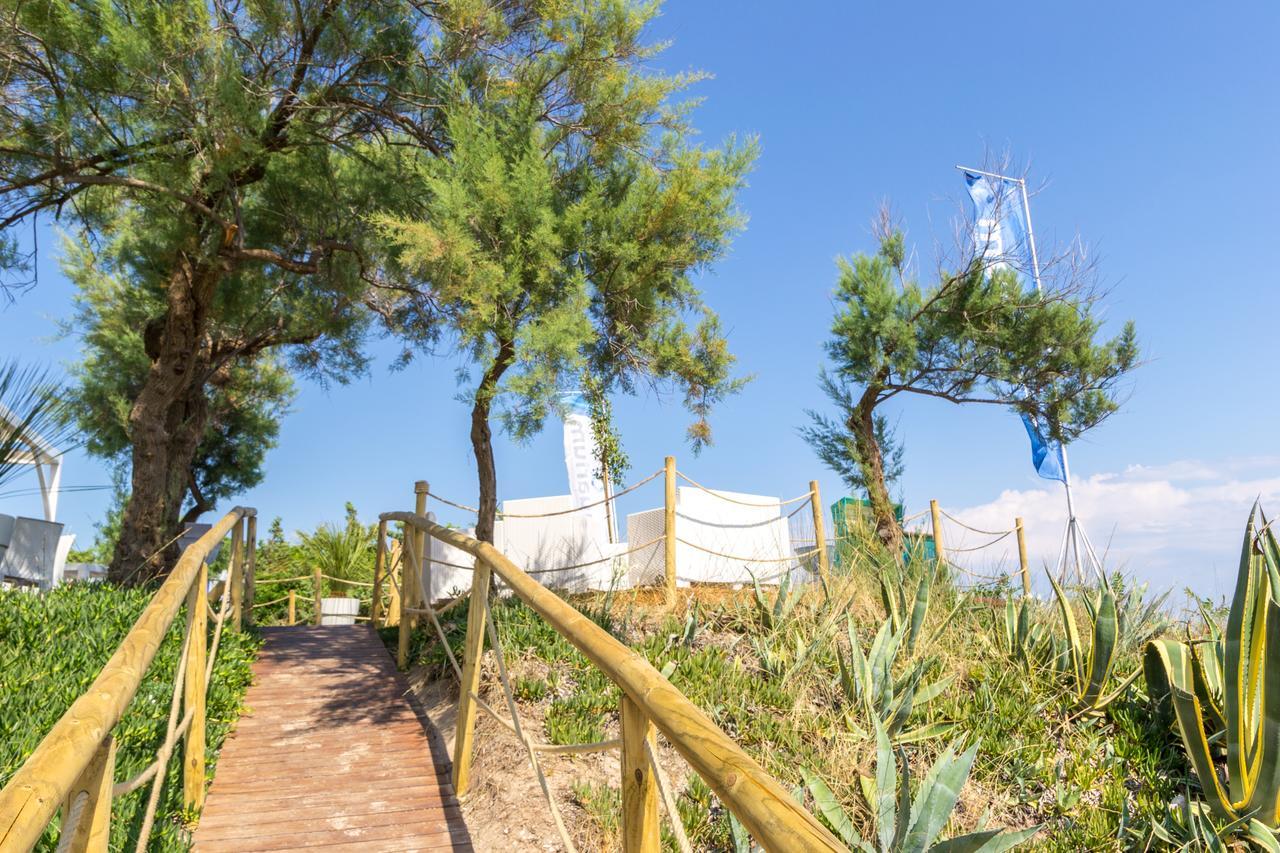 Aquarium Residence San Pietro in Bevagna Luaran gambar