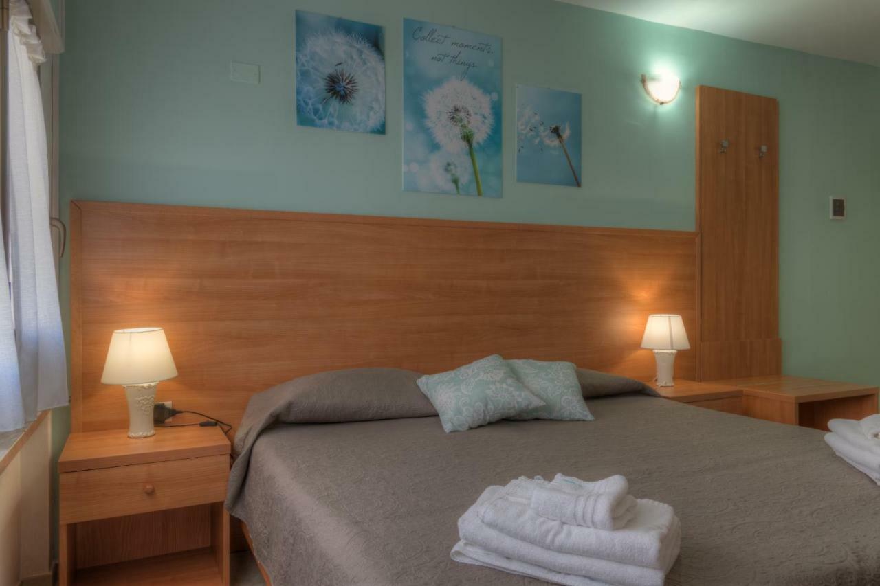 Aquarium Residence San Pietro in Bevagna Luaran gambar