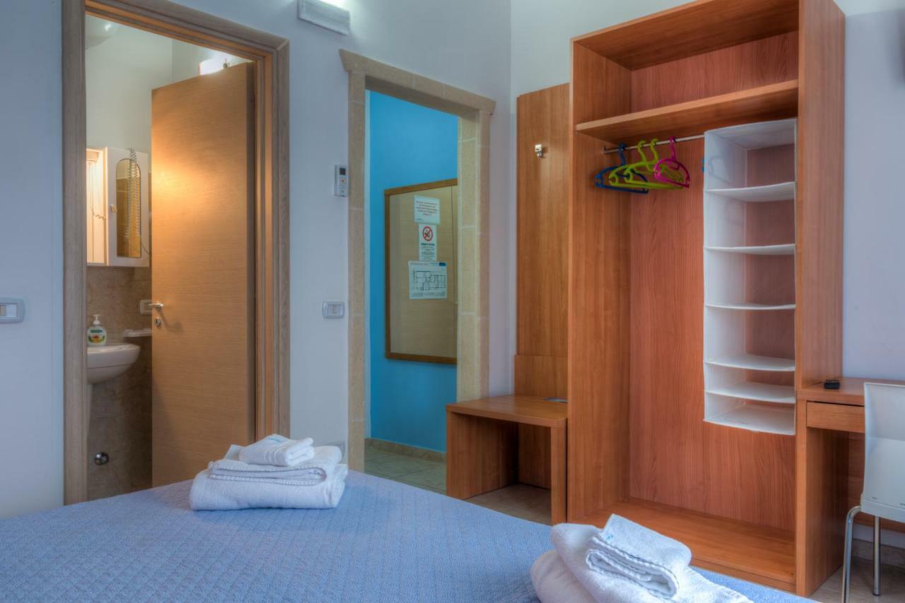 Aquarium Residence San Pietro in Bevagna Luaran gambar